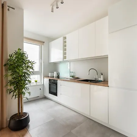 Ursus Chic By Bookinghost Warszawa