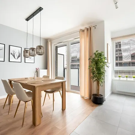 Ursus Chic By Bookinghost Apartament *